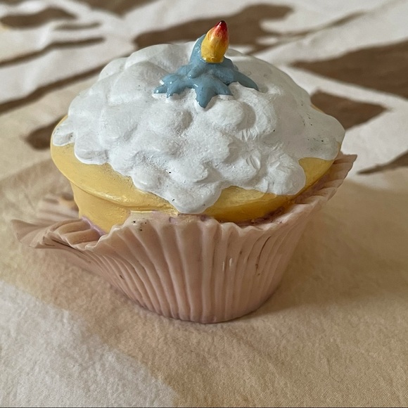 Charming Tails "Happy Birthday" Collectible - Picture 3 of 8